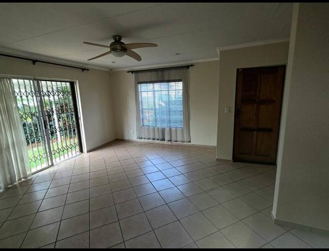 3 BEDROOM HOUSE FOR SALE IN AMBERFIELD